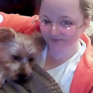 Meet your Posher, Emma